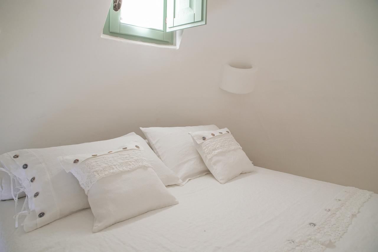 Bed and Breakfast Trullo Essenza-Trulli Anti Charme & Relax Alberobello Exterior foto